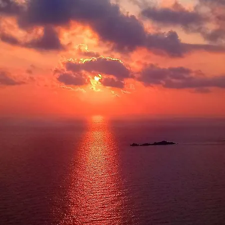 Summer Breeze Apartment *