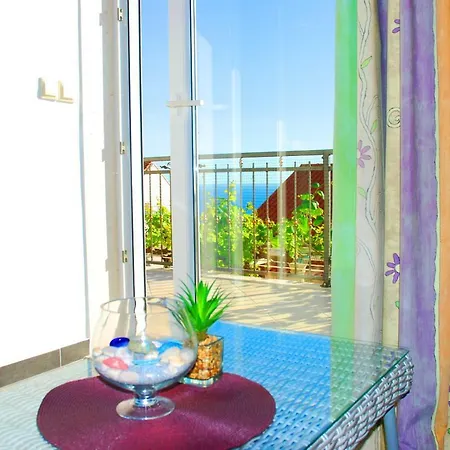 아파트 Summer Breeze 챠브타트
